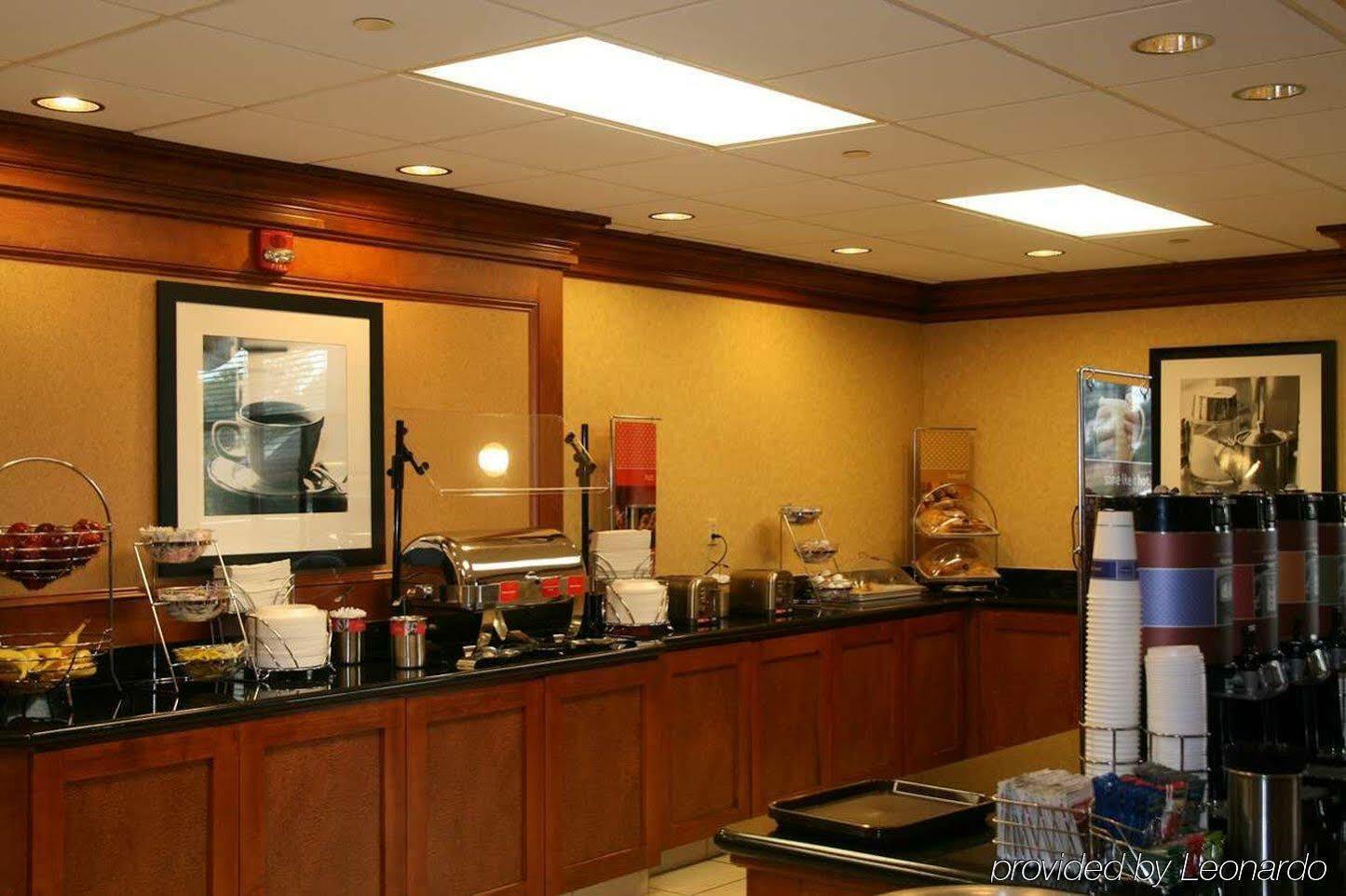 Hampton Inn & Suites Frederick/Fort Detrick Ngoại thất bức ảnh